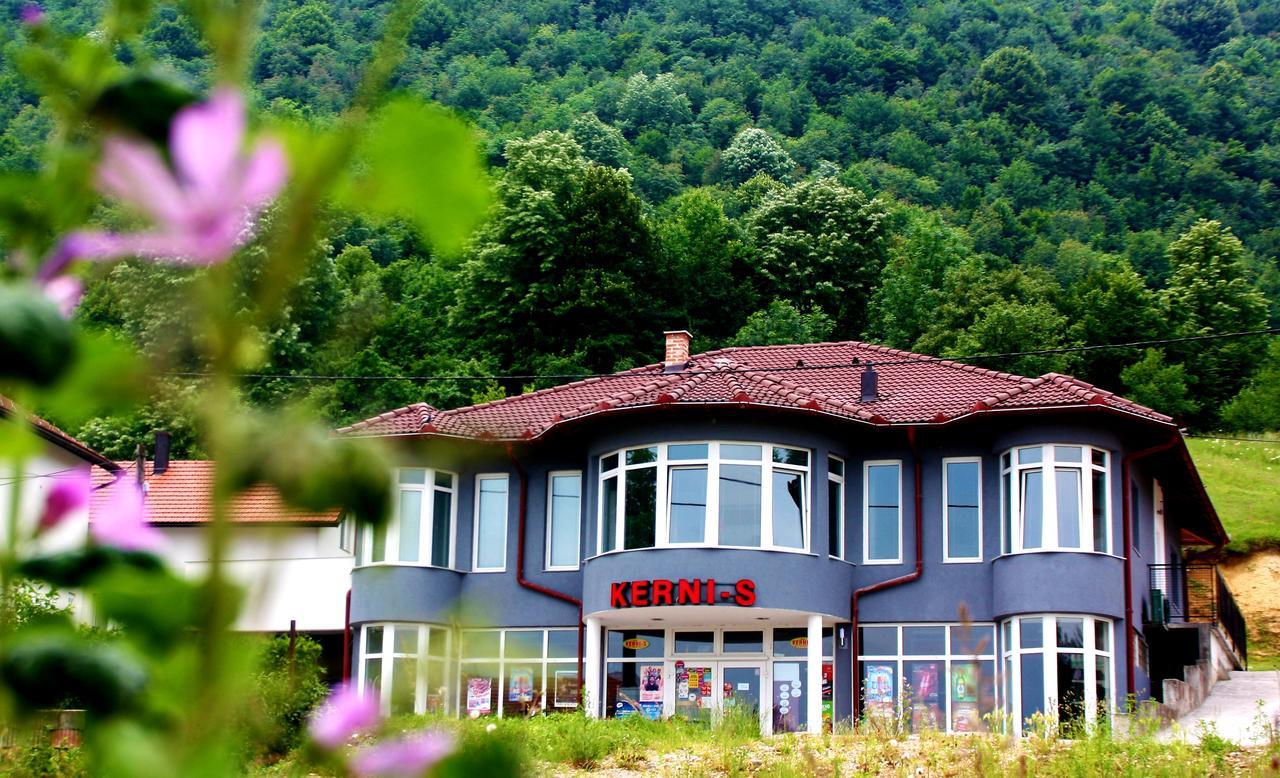 Apartments Window Bihać Exteriör bild